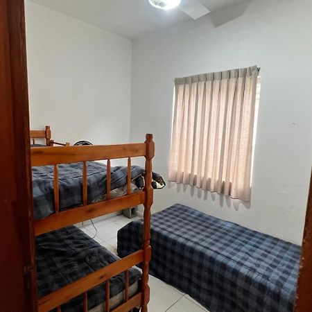 فيلا Casa Boa E Barata Em غواراتوبا المظهر الخارجي الصورة