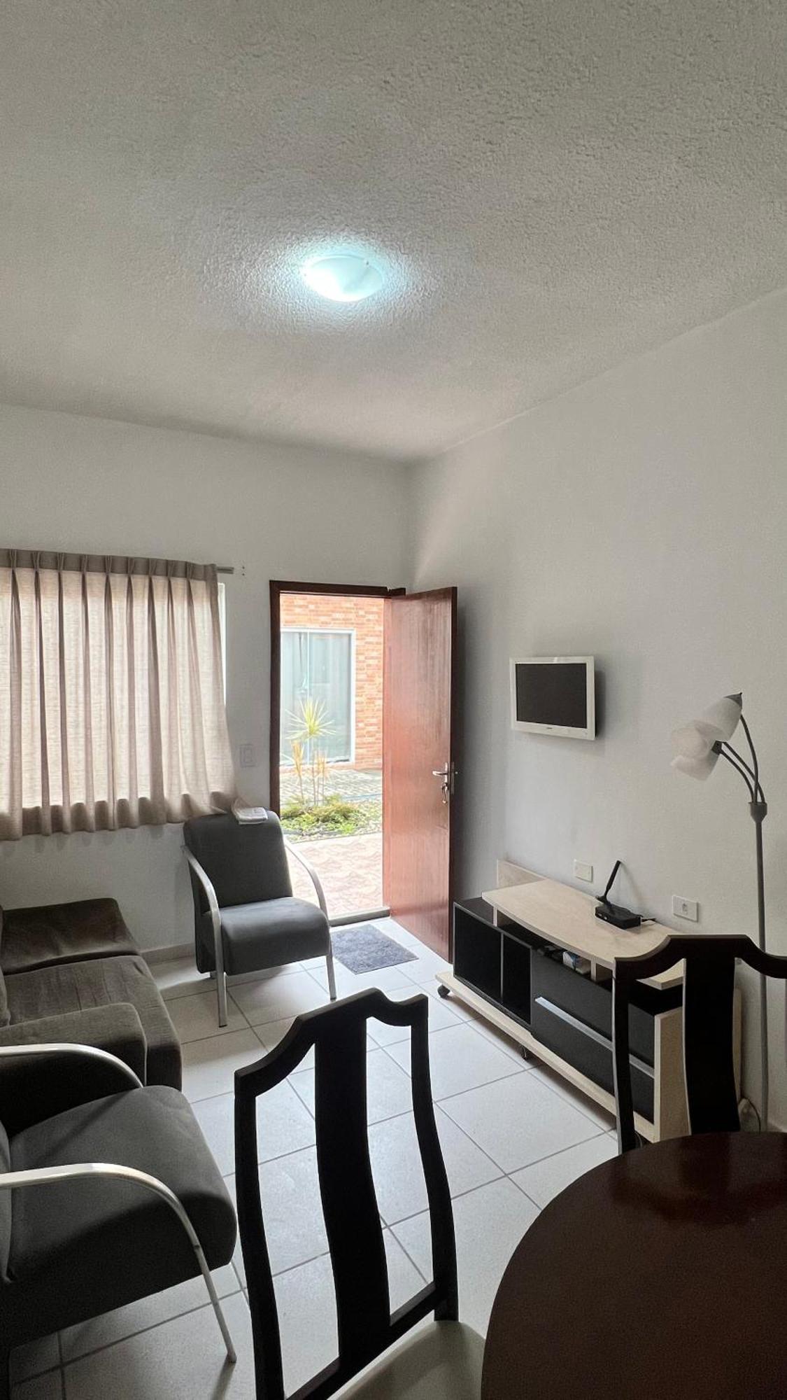 فيلا Casa Boa E Barata Em غواراتوبا المظهر الخارجي الصورة